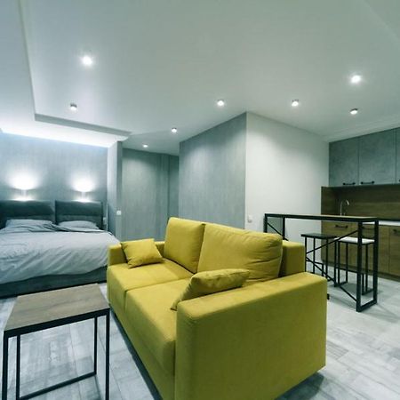 Hotrent City Deluxe Kiew Exterior foto